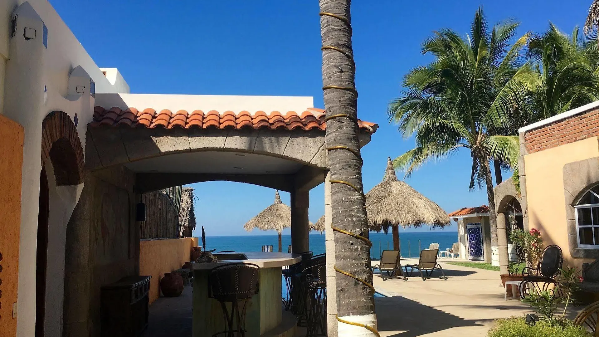 Resort El Sol La Vida Beach Front B/B Adults Only Mazatlan