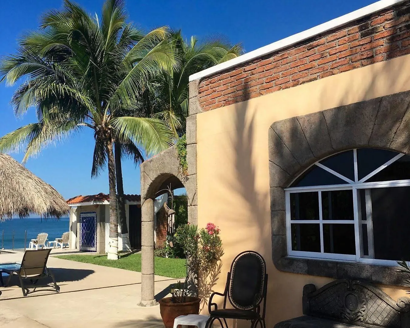 Resort El Sol La Vida Beach Front B/B Adults Only Mazatlan